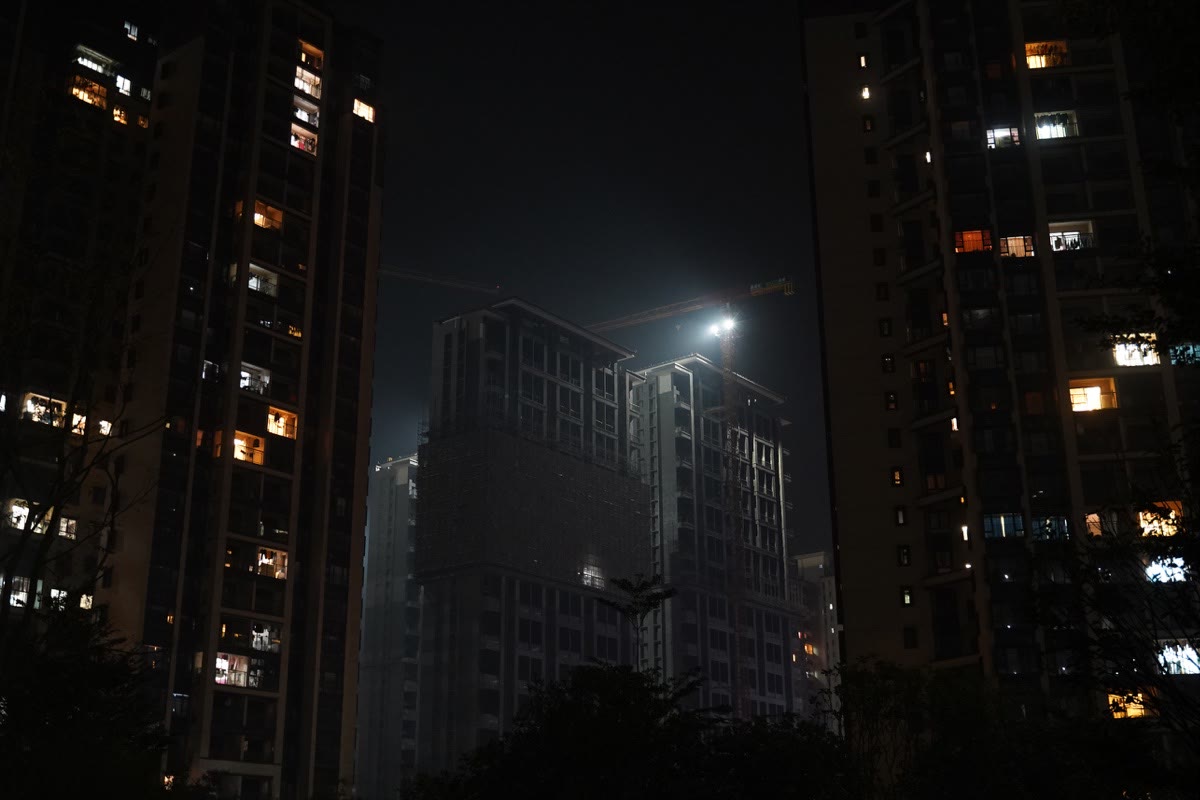 The House by Day, the House by Night — Night, 6